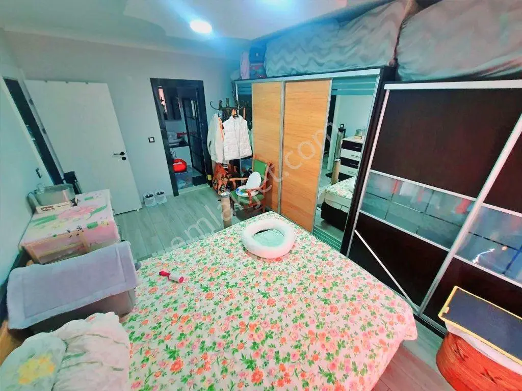Uytundan Akçay'da Doğalgazlı Kapalı Otoparklı Arakat 2+1 Daire — fotoğraf 32