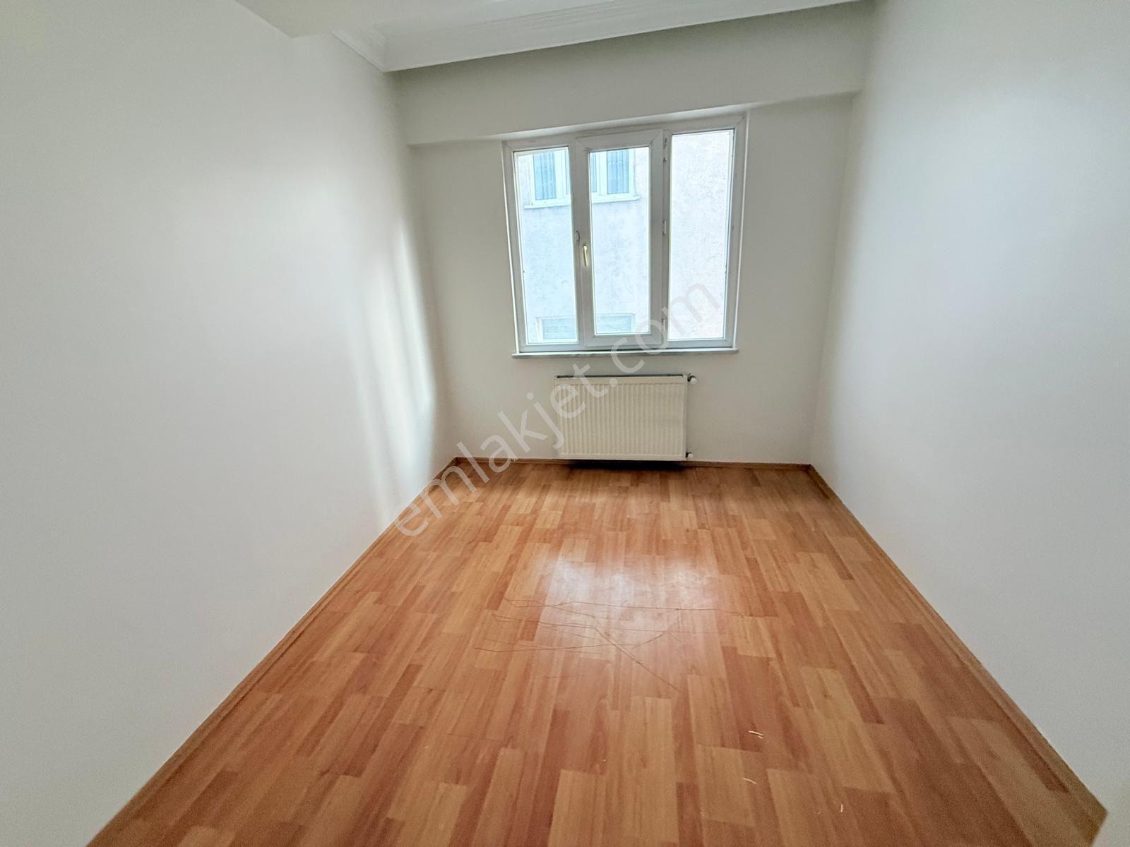 Arzu Emlaktan Gazi Mah Satılık Balkonlu 2+1 Arakat Daire — fotoğraf 19