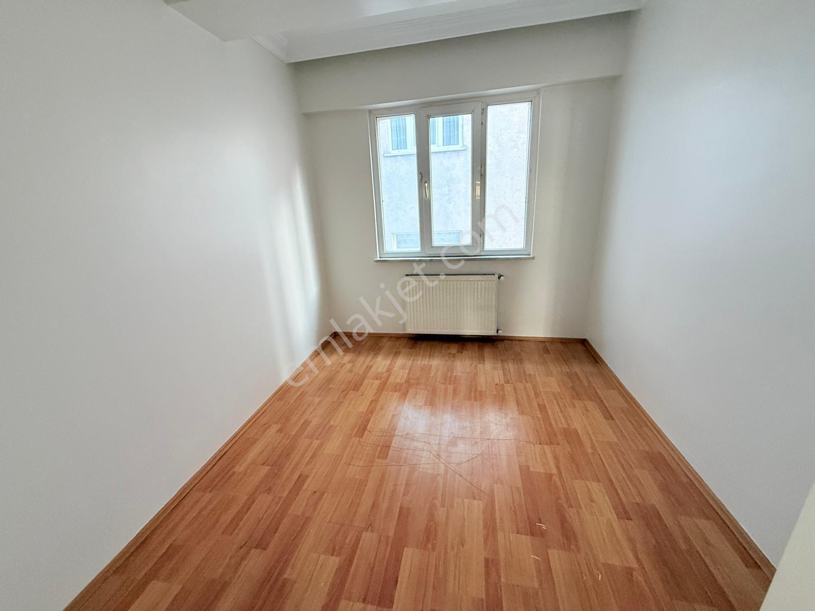 Arzu Emlaktan Gazi Mah Satılık Balkonlu 2+1 Arakat Daire — fotoğraf 20