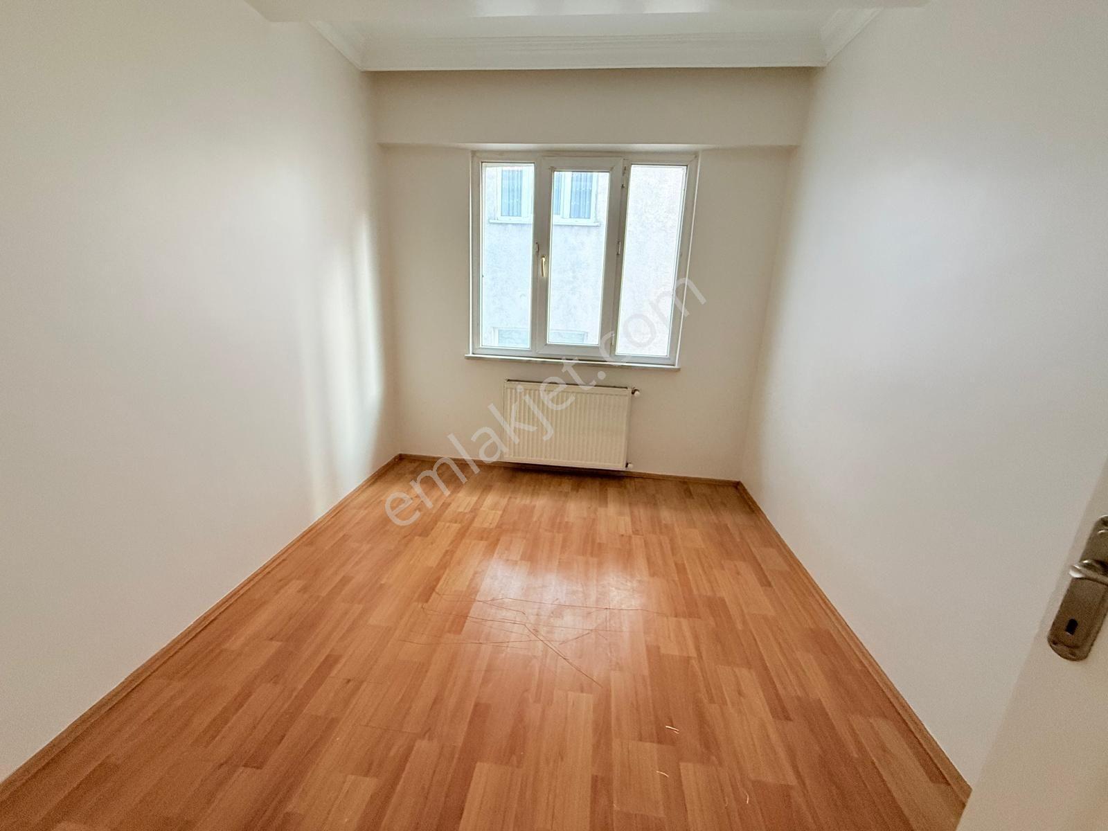 Arzu Emlaktan Gazi Mah Satılık Balkonlu 2+1 Arakat Daire — fotoğraf 22