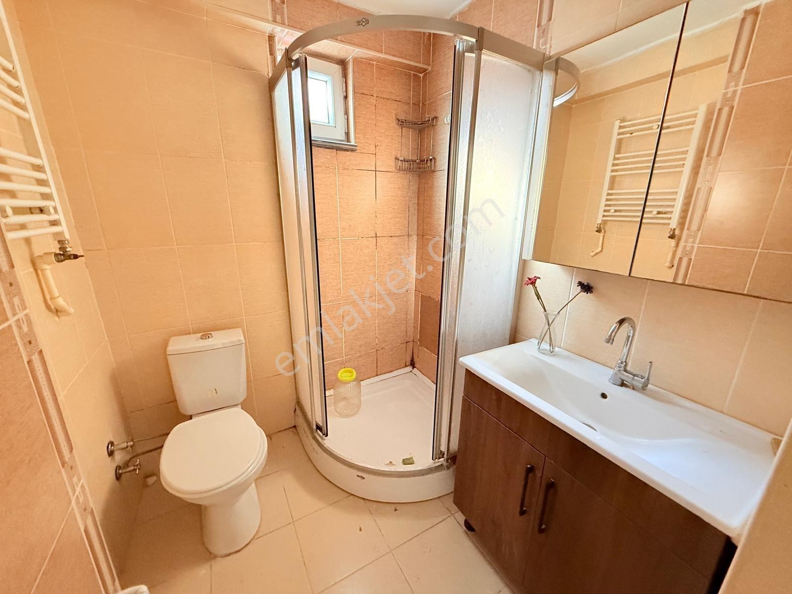 Arzu Emlaktan Gazi Mah Satılık Balkonlu 2+1 Arakat Daire — fotoğraf 28