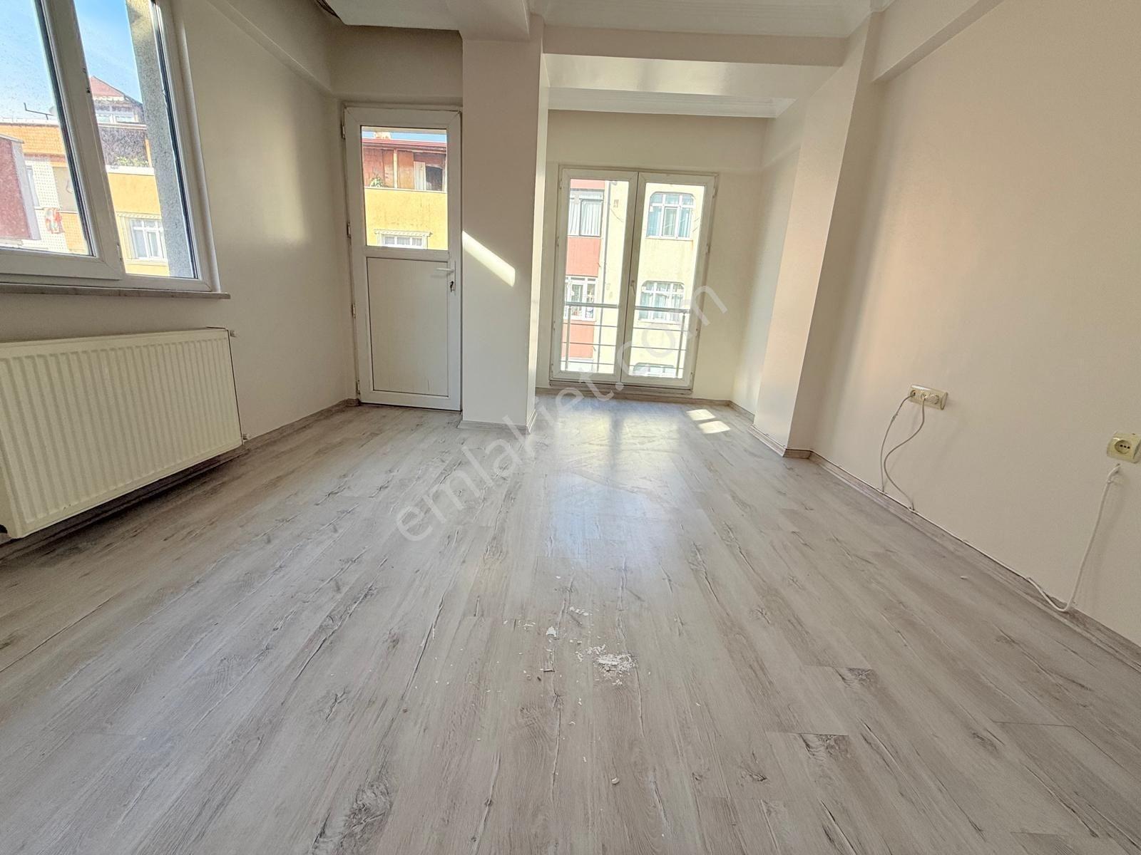 Arzu Emlaktan Gazi Mah Satılık Balkonlu 2+1 Arakat Daire — fotoğraf 41