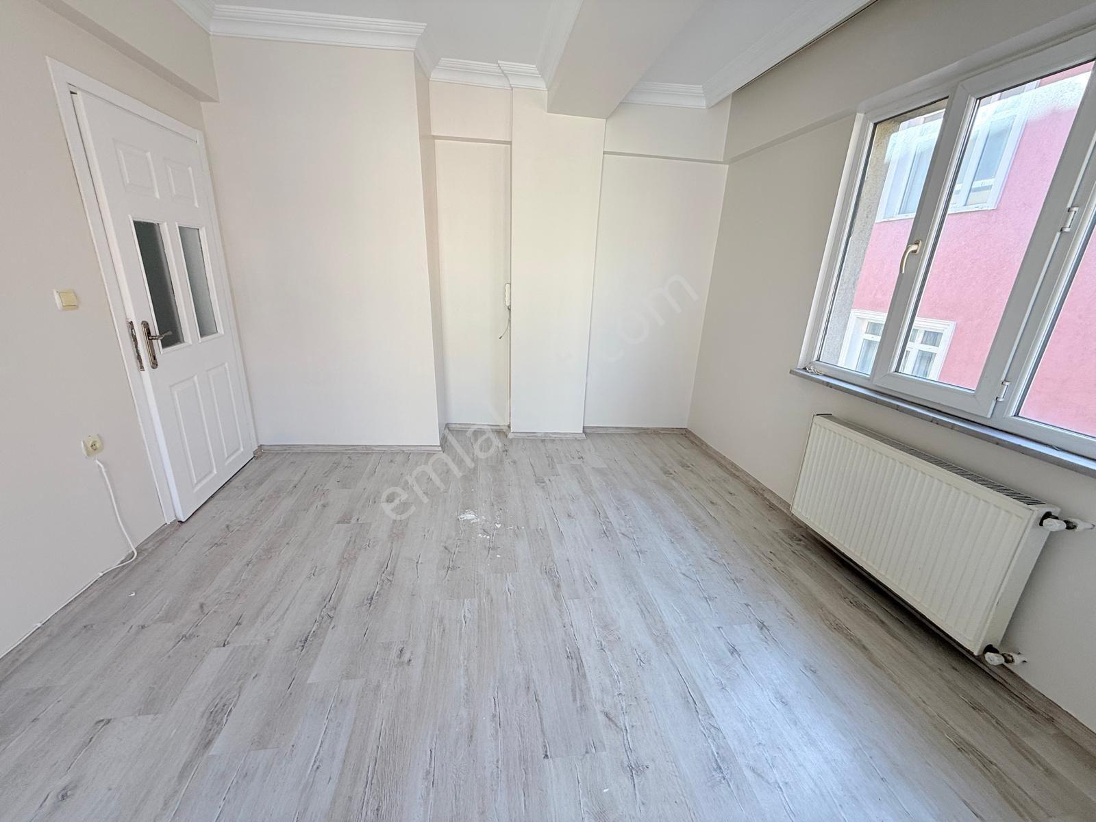 Arzu Emlaktan Gazi Mah Satılık Balkonlu 2+1 Arakat Daire — fotoğraf 43