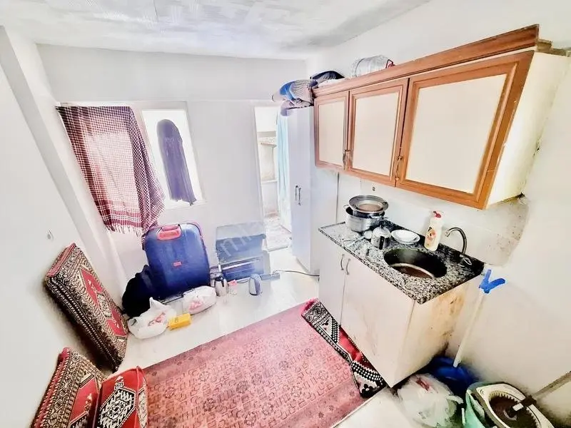 Satılık 1+0 Hazır Kiracılı Merkezi Konumda Satılık Daire — fotoğraf 2