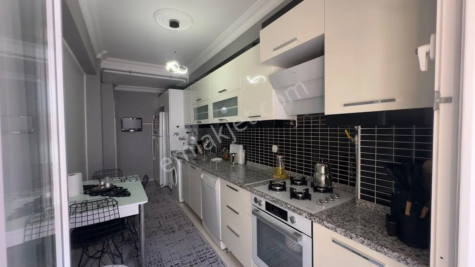 Esenyurt Mehterçeşme'de Satılık Bakımlı 2+1 Daire — fotoğraf 7