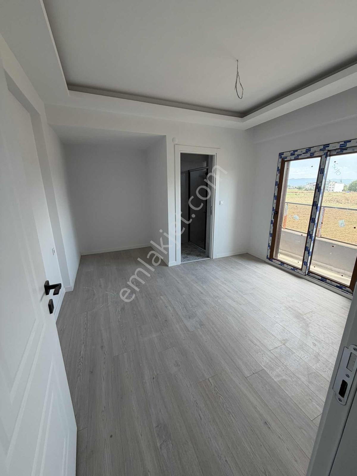 Emir Yapıdan Arakat Amerikan Mutfak 2+1 Daire — fotoğraf 9
