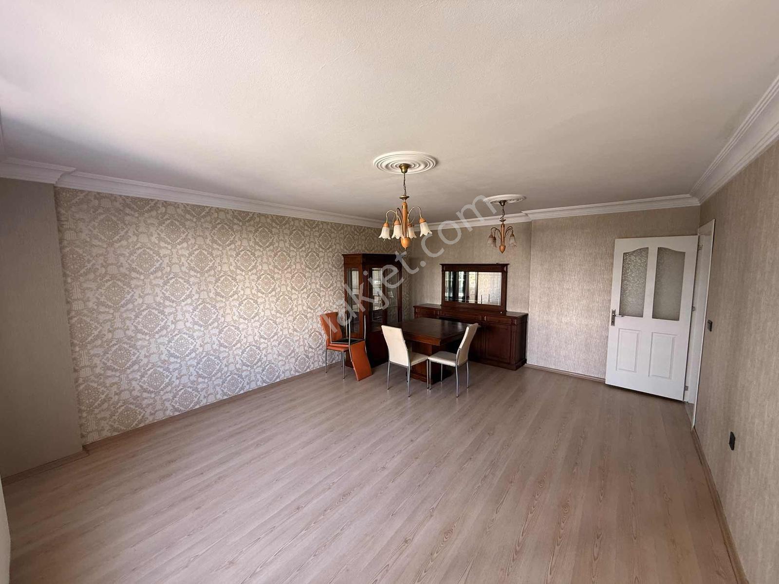 İz'den Bulvar Üzeri Mutfağına Aşık Olacağınız Daire — fotoğraf 5