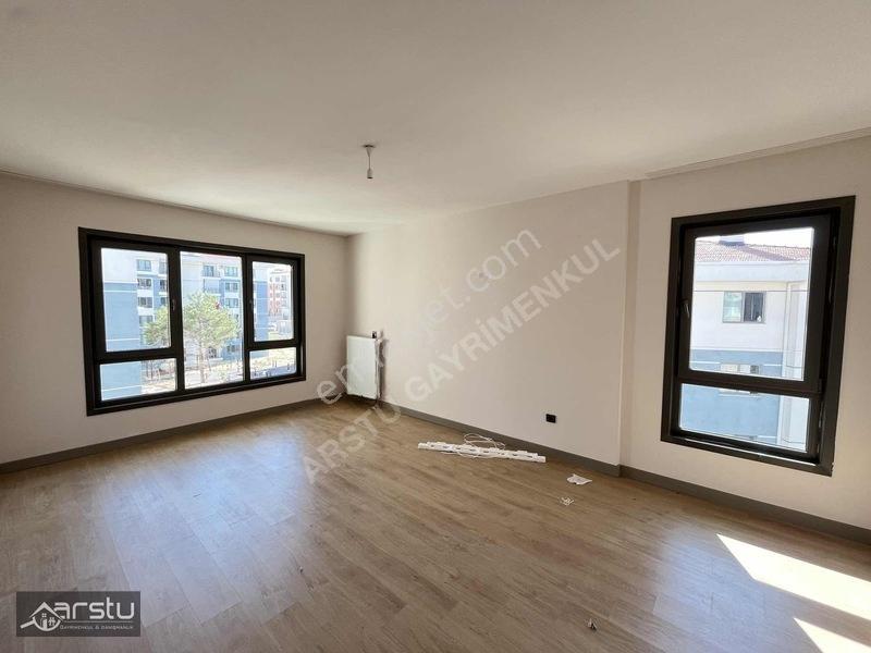 Arstu Gm Şeyma'dan İndere Tokide Satılık 3+1 Daire — fotoğraf 3