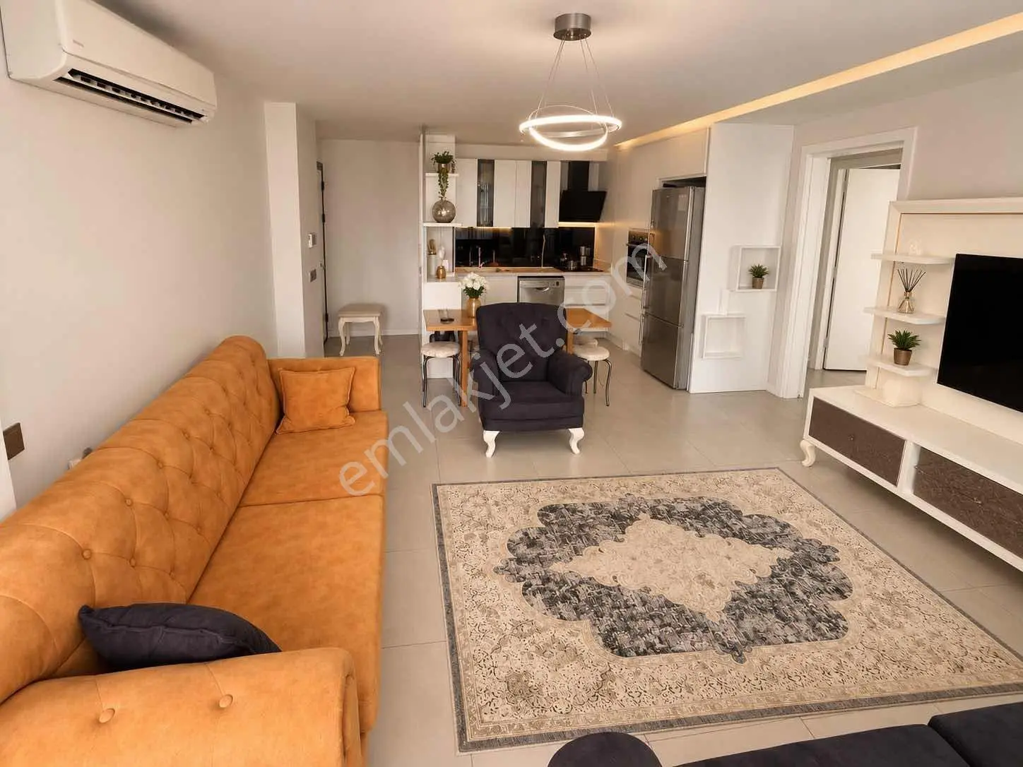 İz'den Türkmenbaşında Havuzlu Sitede 3+1 Daire — fotoğraf 3