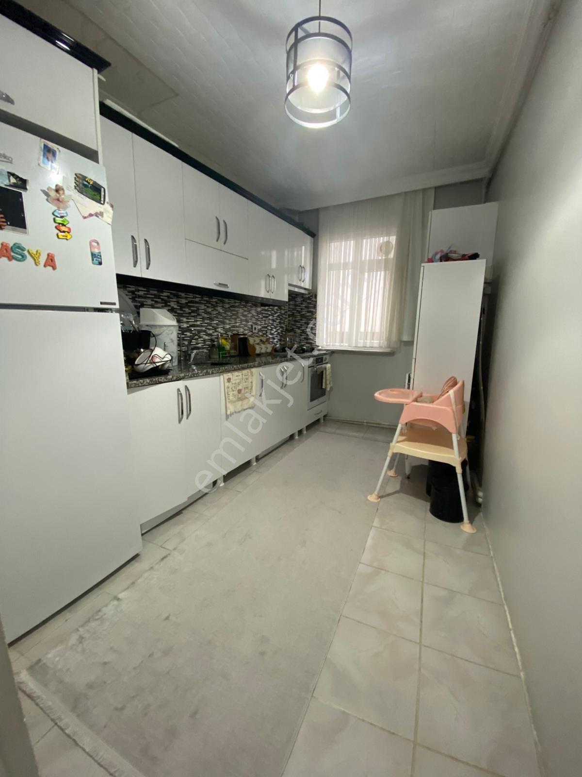 Zübeyde Hanım Mahallesi'nde Satılık Ara Kat Daire — fotoğraf 6