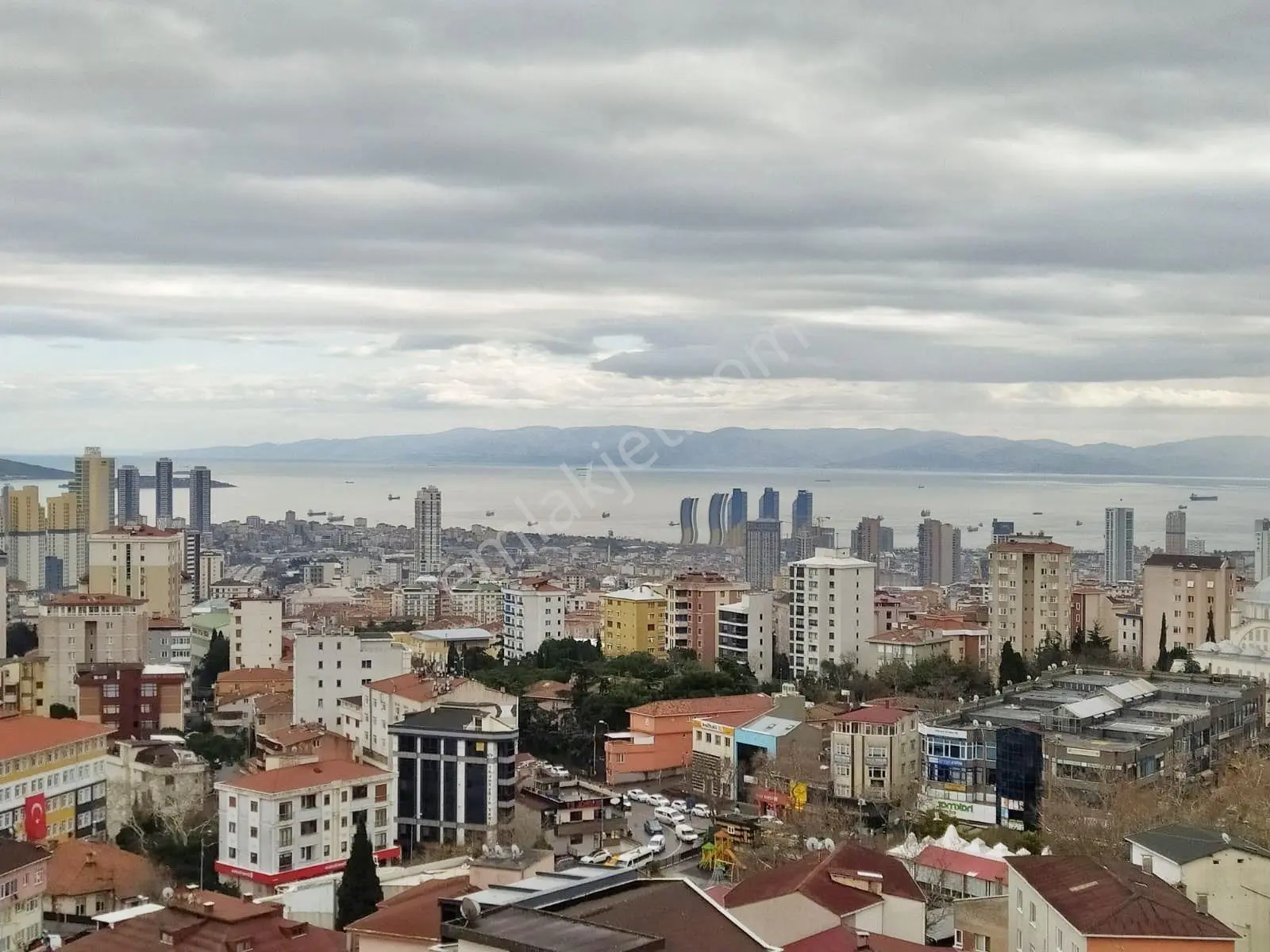 Mertcan'dan Yakacık Meydana Yürüme Arakat 3+1 Arakat - Deniz Manzaralı — fotoğraf 29