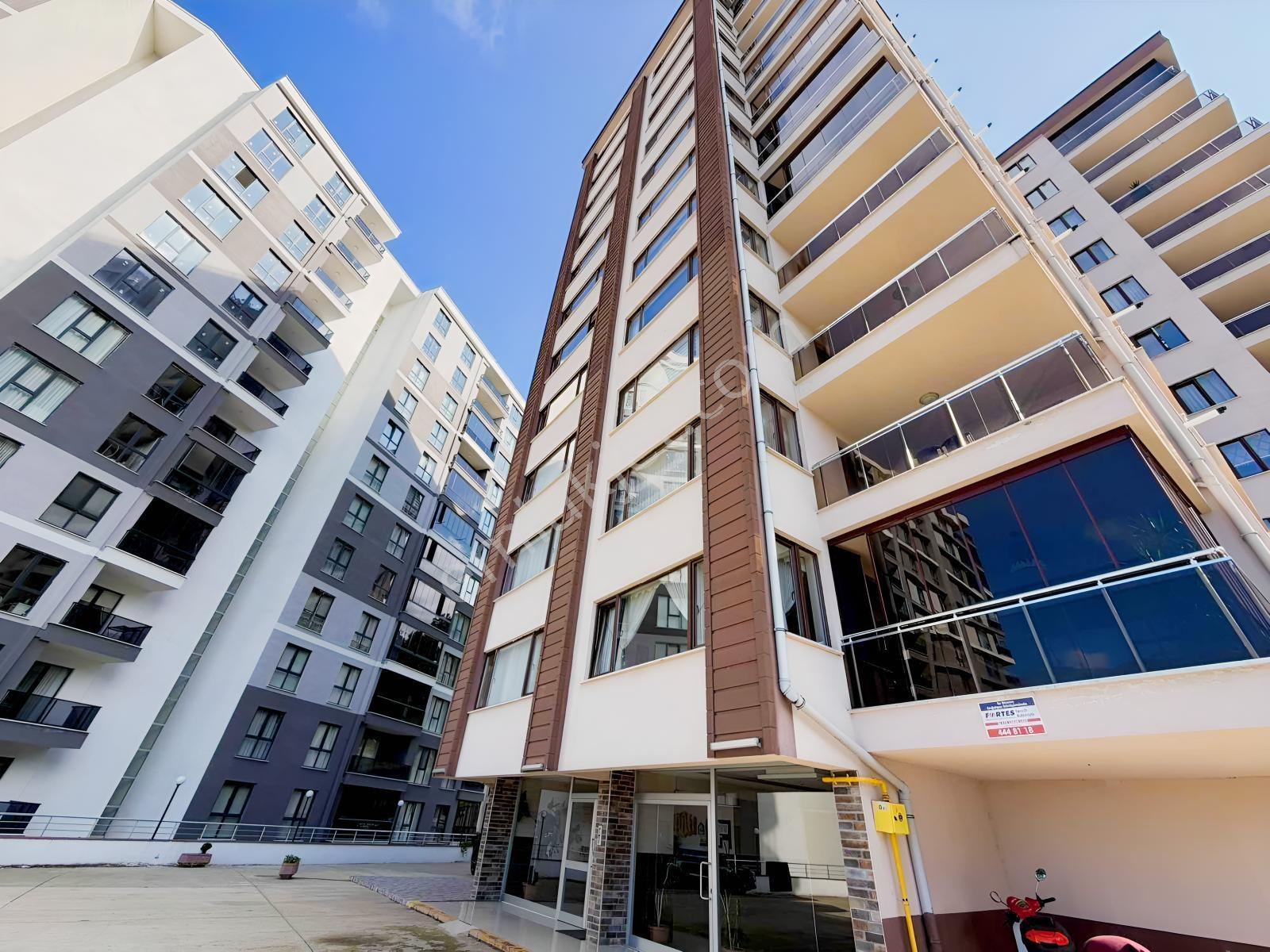Gedikkayada Site İçi Geniş Ferah 3+1 Daire Satılık Daire
