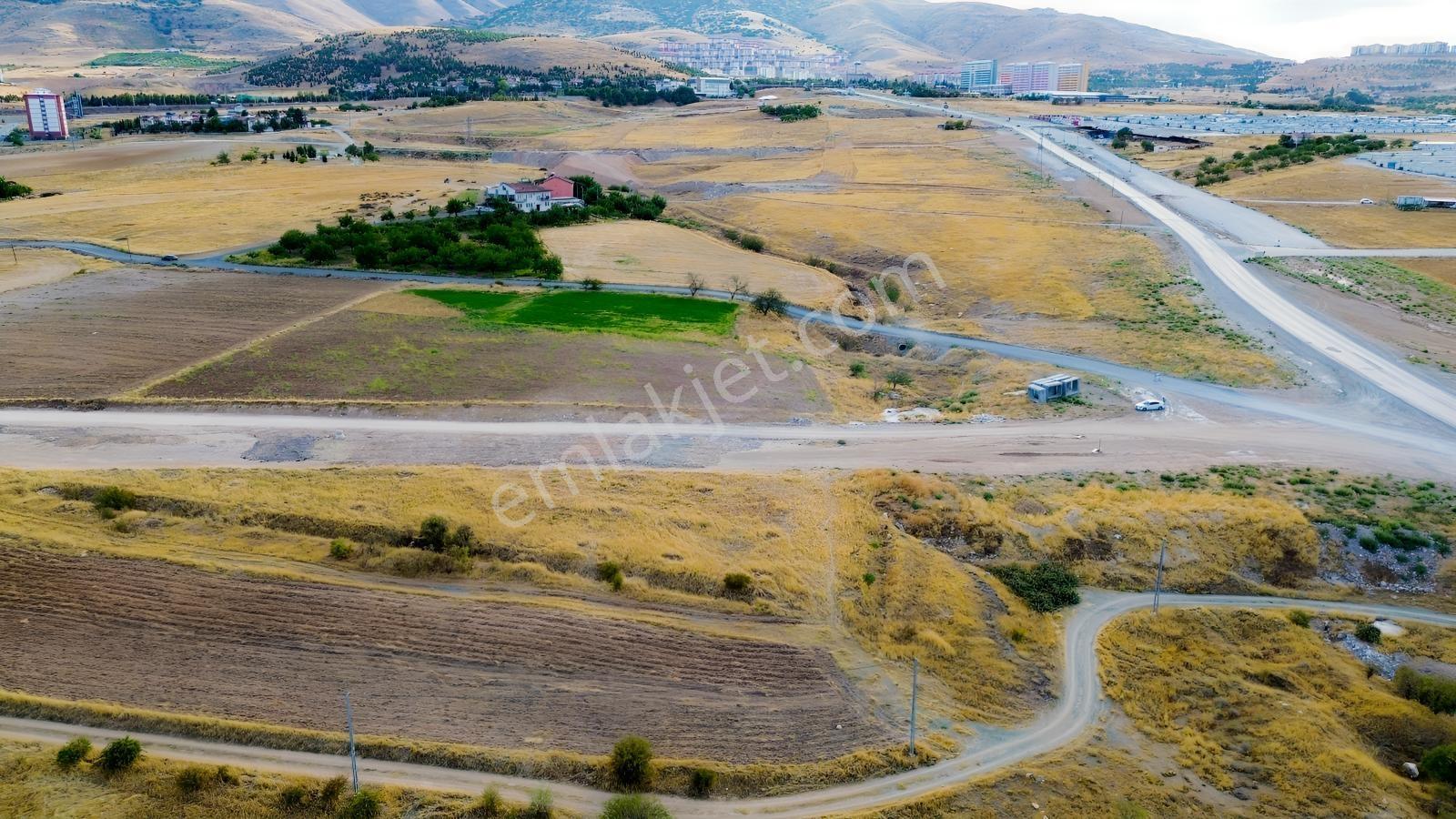 Özgür'den Bulgurlu'da Anayola Yakın Satılık 1.300 M² İmarlı Arsa — fotoğraf 9
