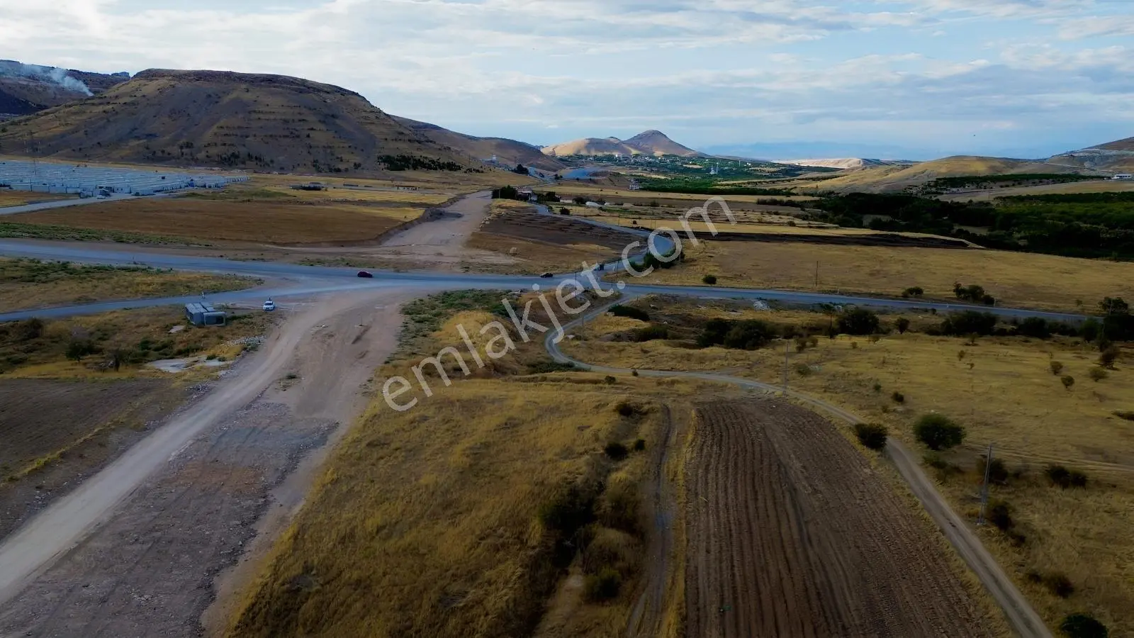 Özgür'den Bulgurlu'da Anayola Yakın Satılık 1.300 M² İmarlı Arsa — fotoğraf 12