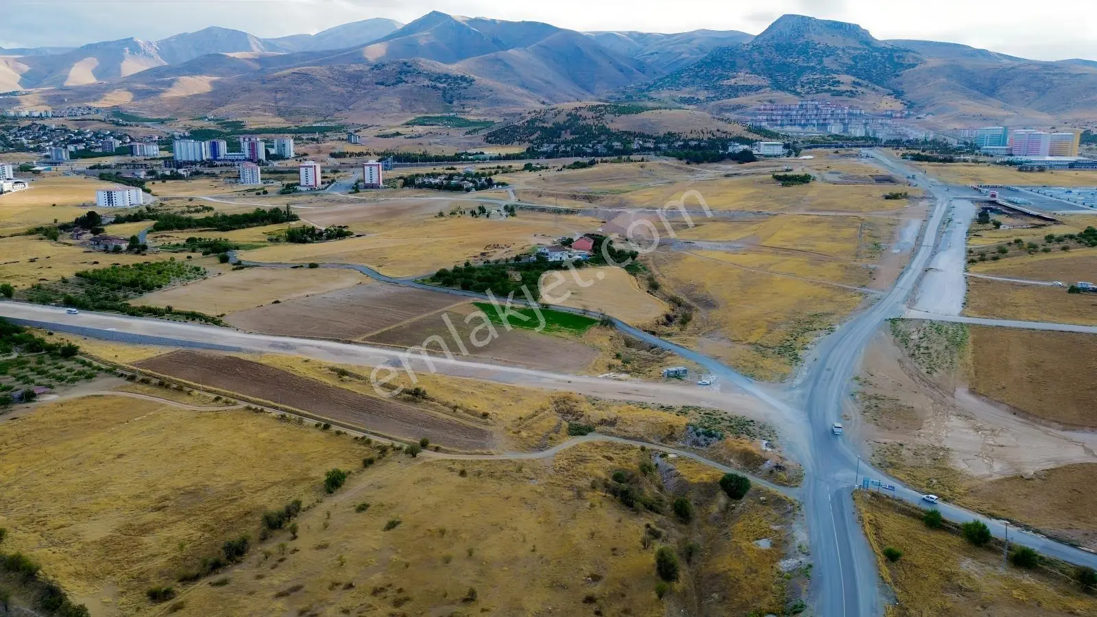 Özgür'den Bulgurlu'da Anayola Yakın Satılık 1.300 M² İmarlı Arsa — fotoğraf 17