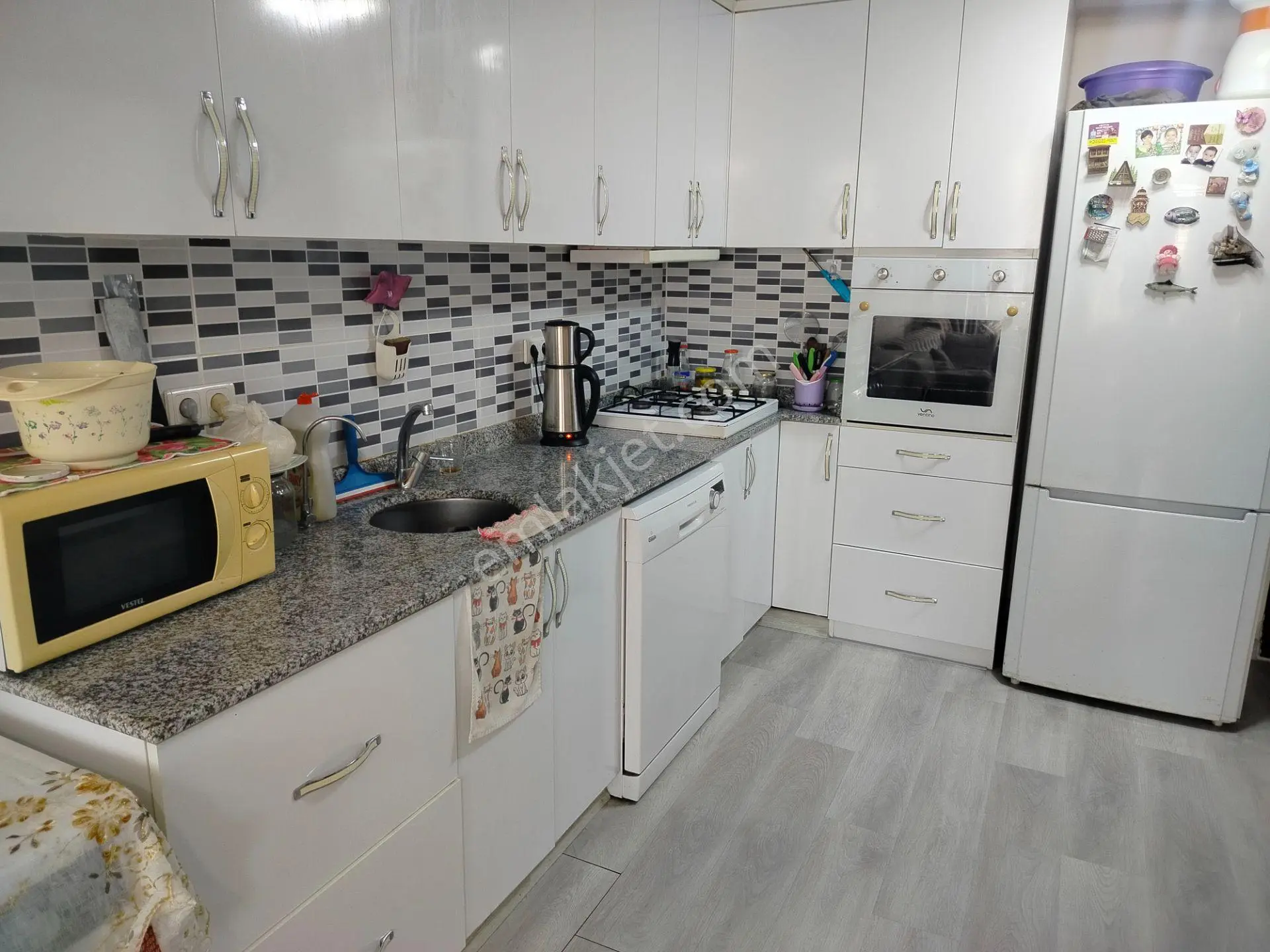 Acill Satılık Pazarlik İcin Aramayiniz 2+1 Esyasiz — fotoğraf 2