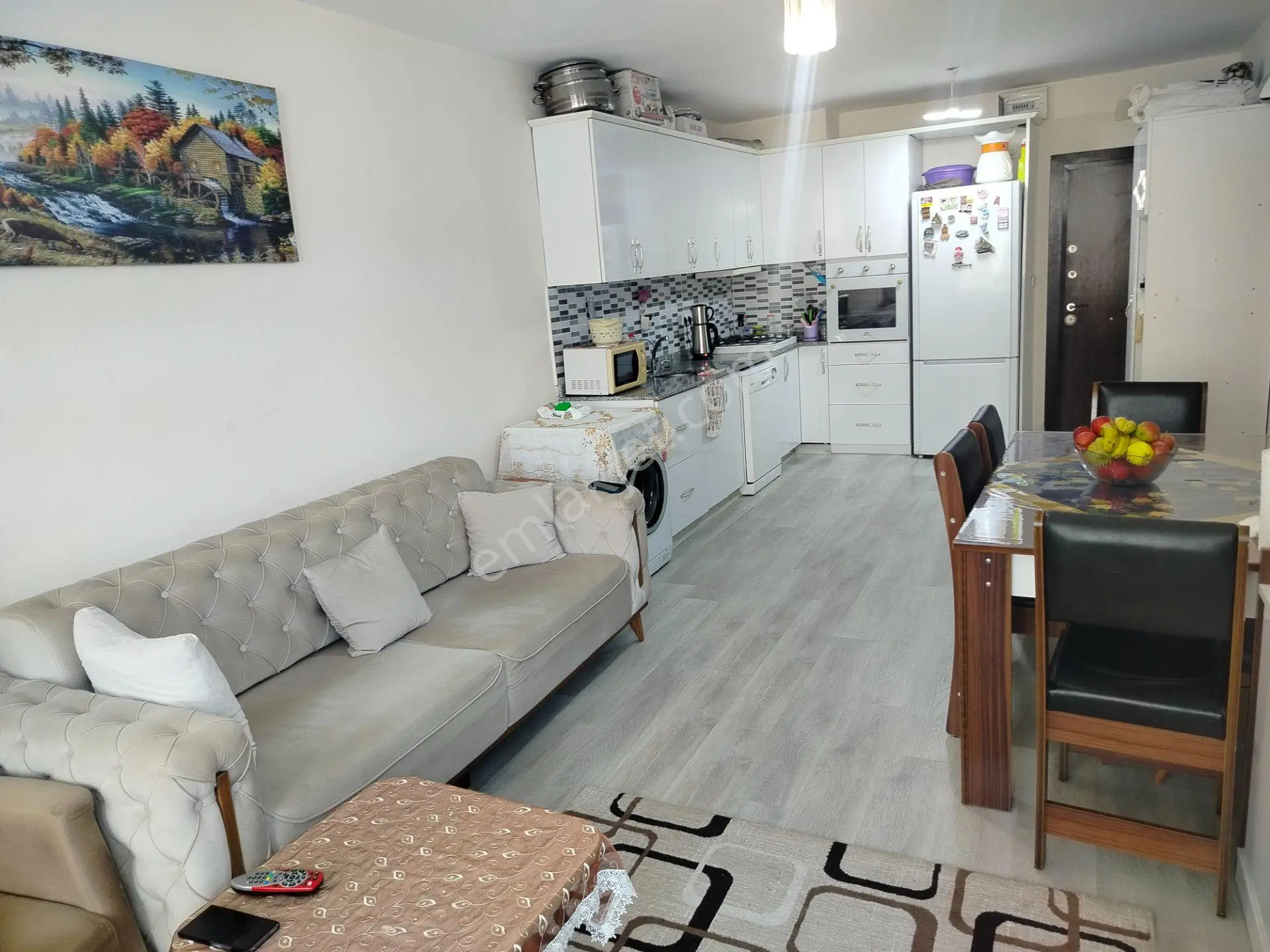 Acill Satılık Pazarlik İcin Aramayiniz 2+1 Esyasiz — fotoğraf 3
