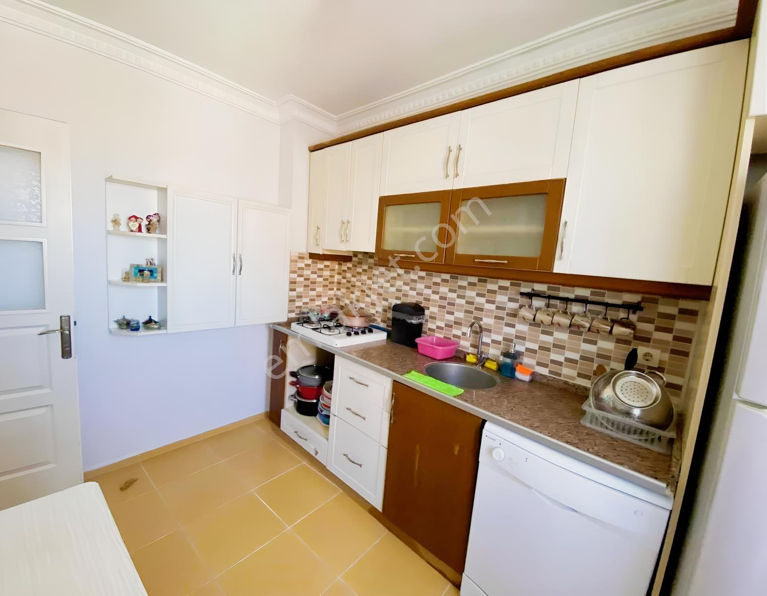 Refetbele Mah De 2+1 Geniş Ferah Satılık Daire — fotoğraf 16