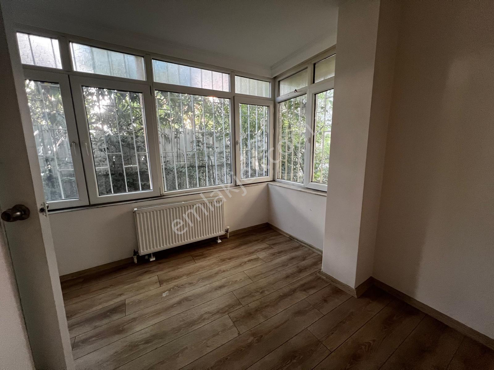Oben'den Şenesenevler Kocayol Caddesi Üzerinde 2+1 Net 75 M² — fotoğraf 10