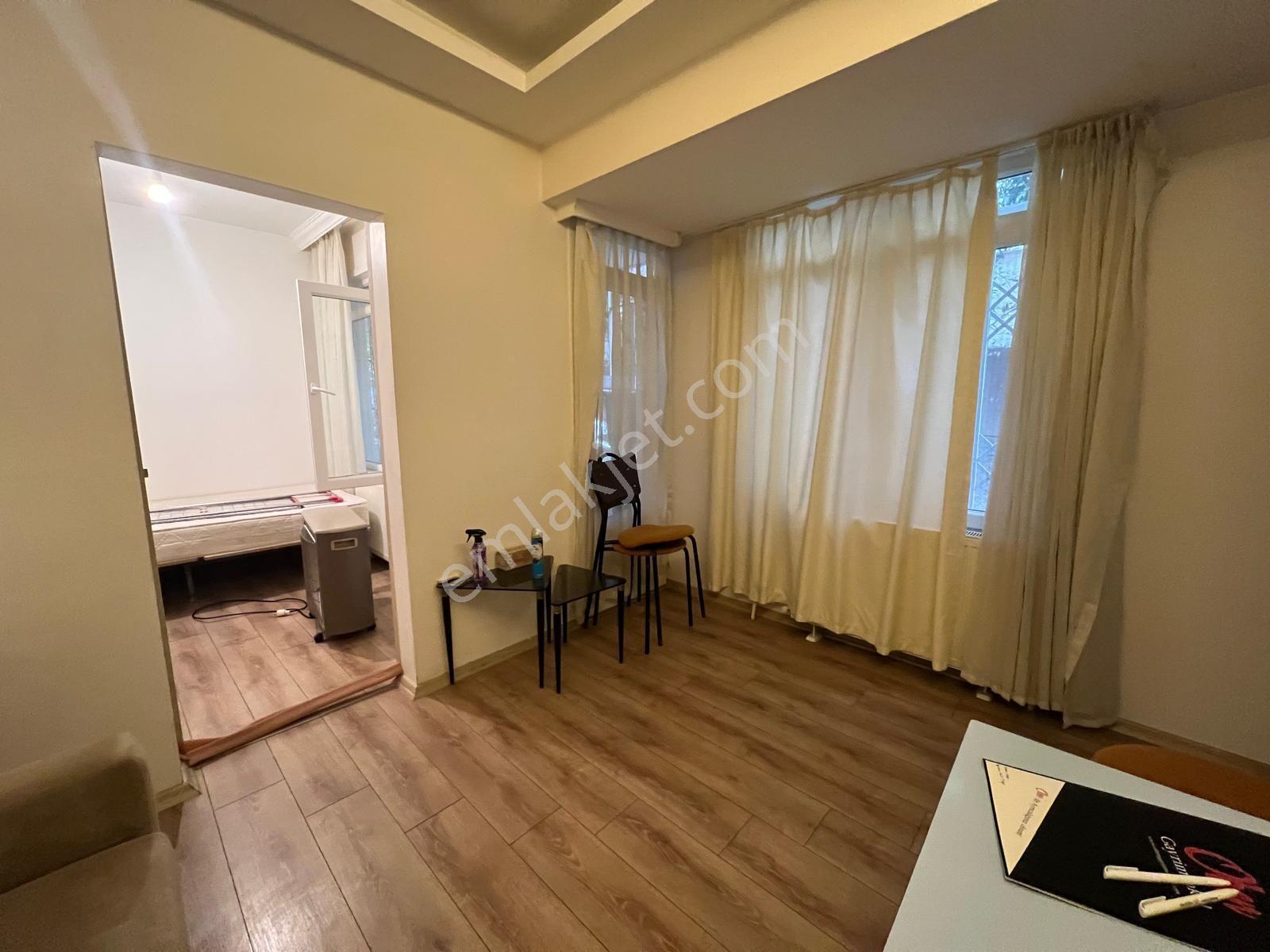 Oben'den Şenesenevler Kocayol Caddesi Üzerinde 2+1 Net 75 M² — fotoğraf 24