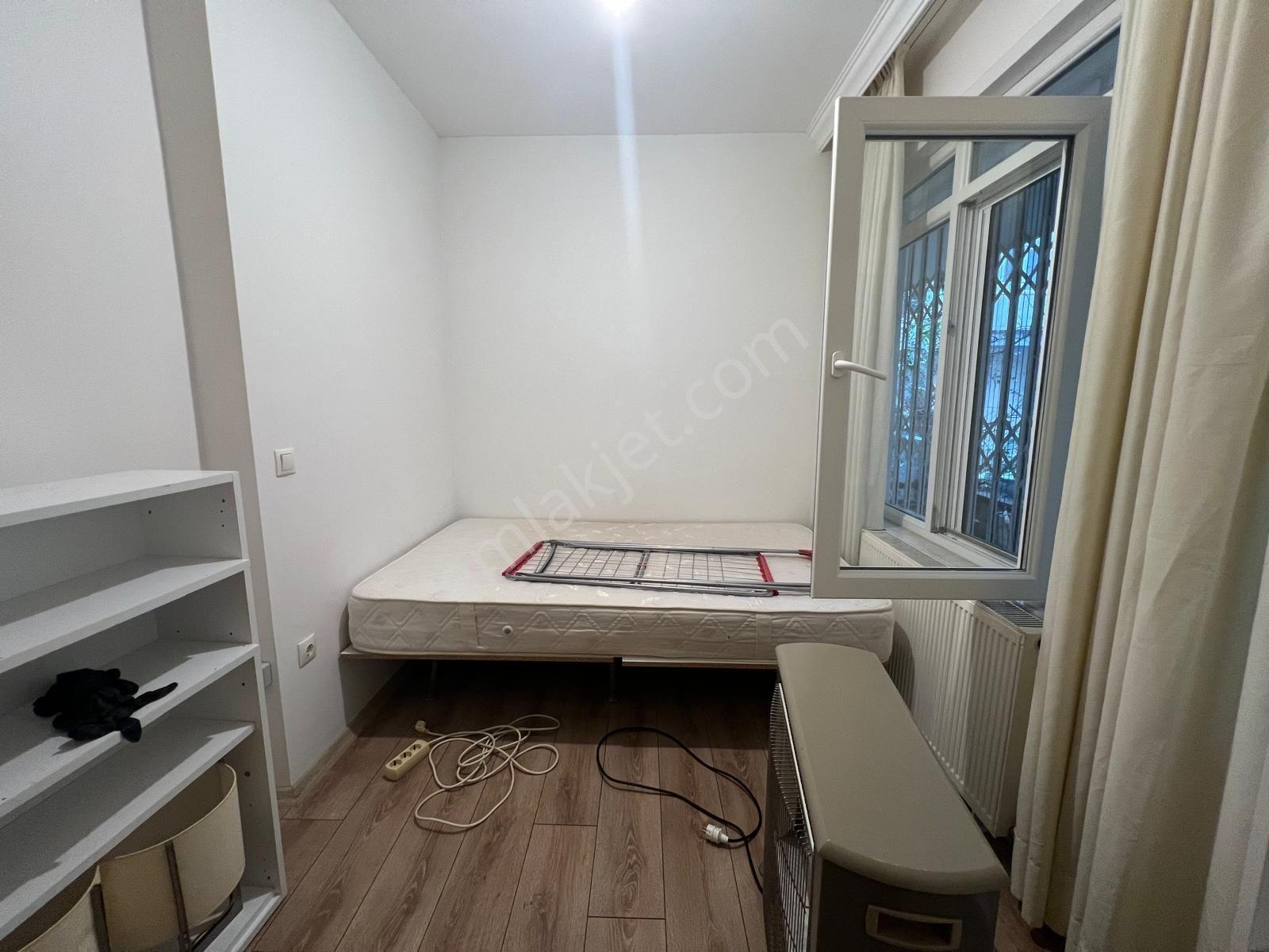 Oben'den Şenesenevler Kocayol Caddesi Üzerinde 2+1 Net 75 M² — fotoğraf 28