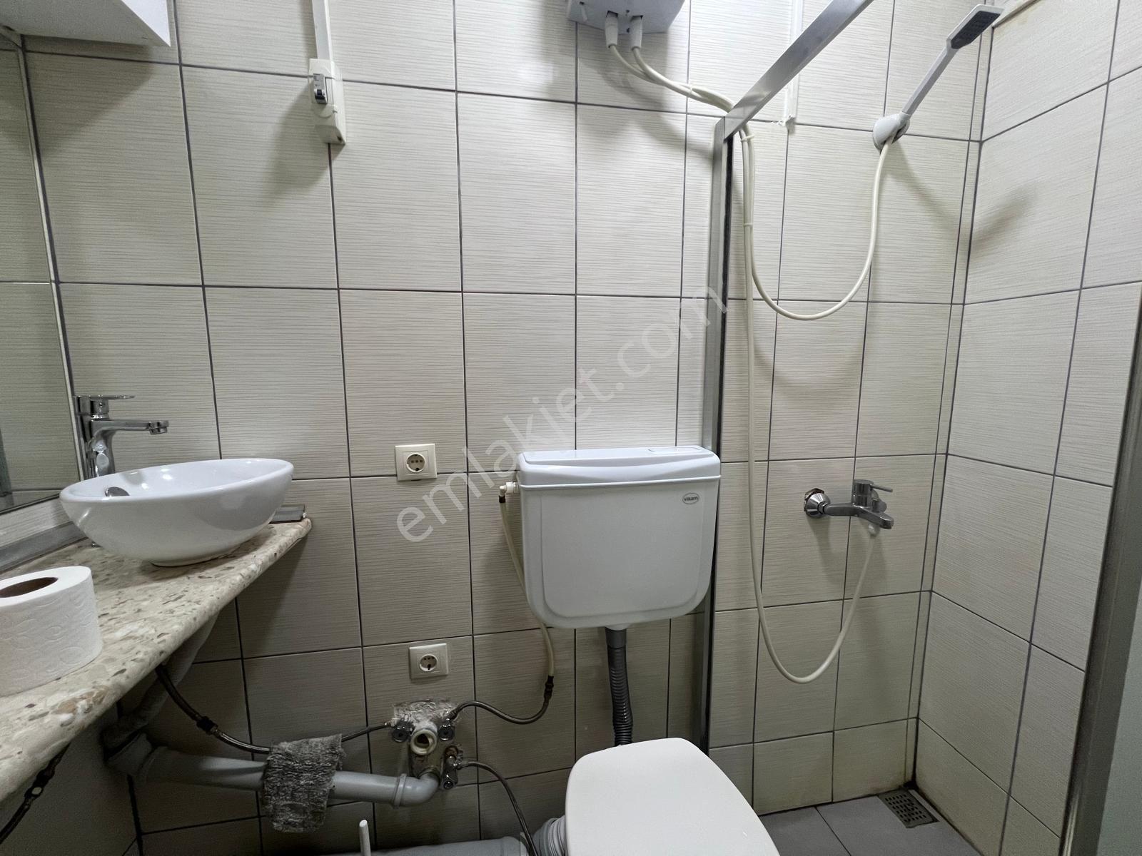 Oben'den Şenesenevler Kocayol Caddesi Üzerinde 2+1 Net 75 M² — fotoğraf 31
