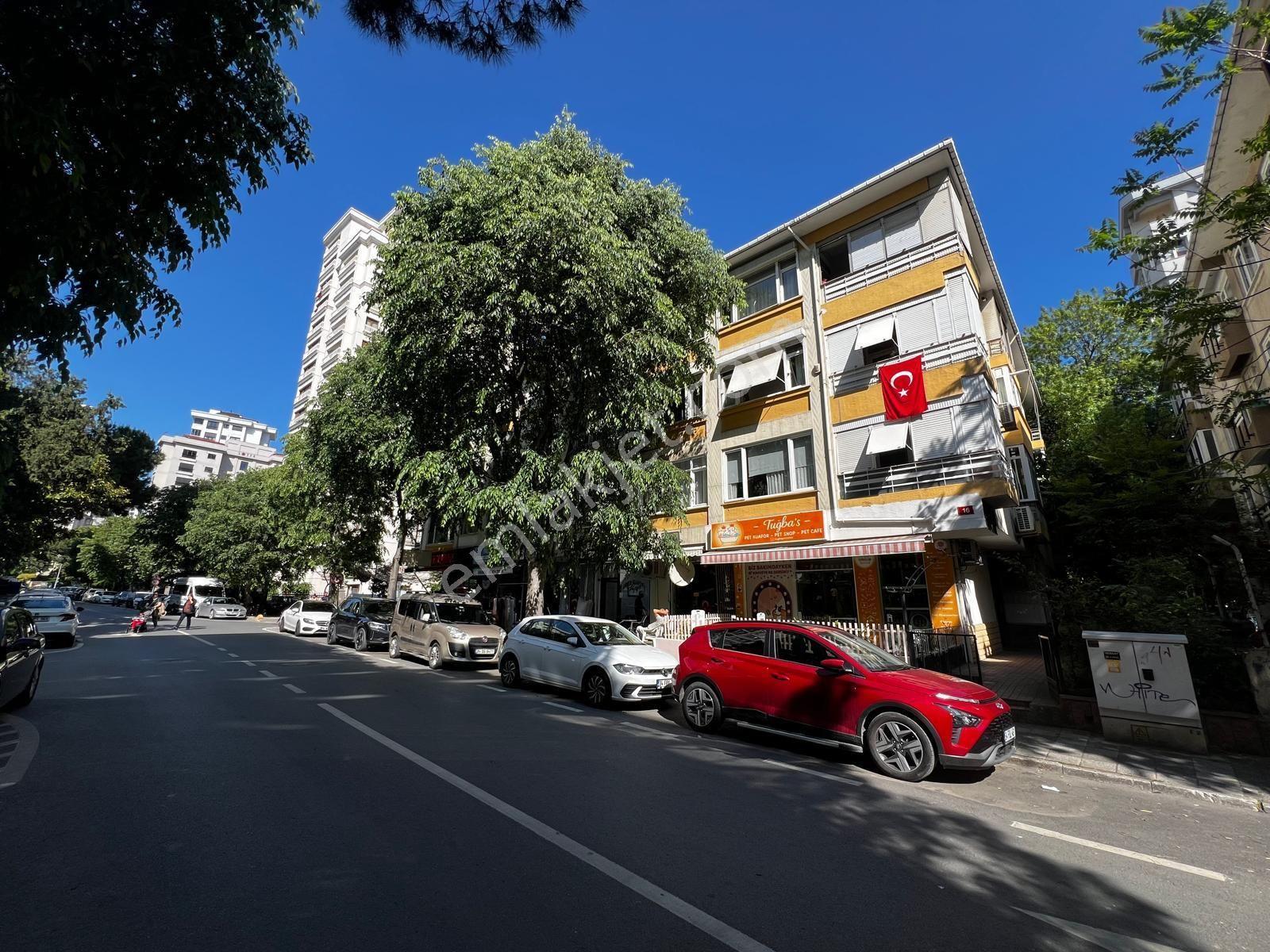 Oben'den Şenesenevler Kocayol Caddesi Üzerinde 2+1 Net 75 M² — fotoğraf 35