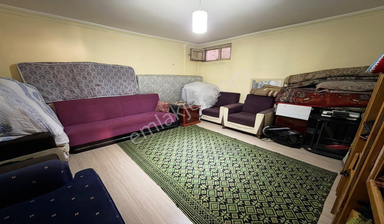 Ufuktepe Acil Cadde Üzeri Kat Konumunda Altında Daire Var — fotoğraf 8
