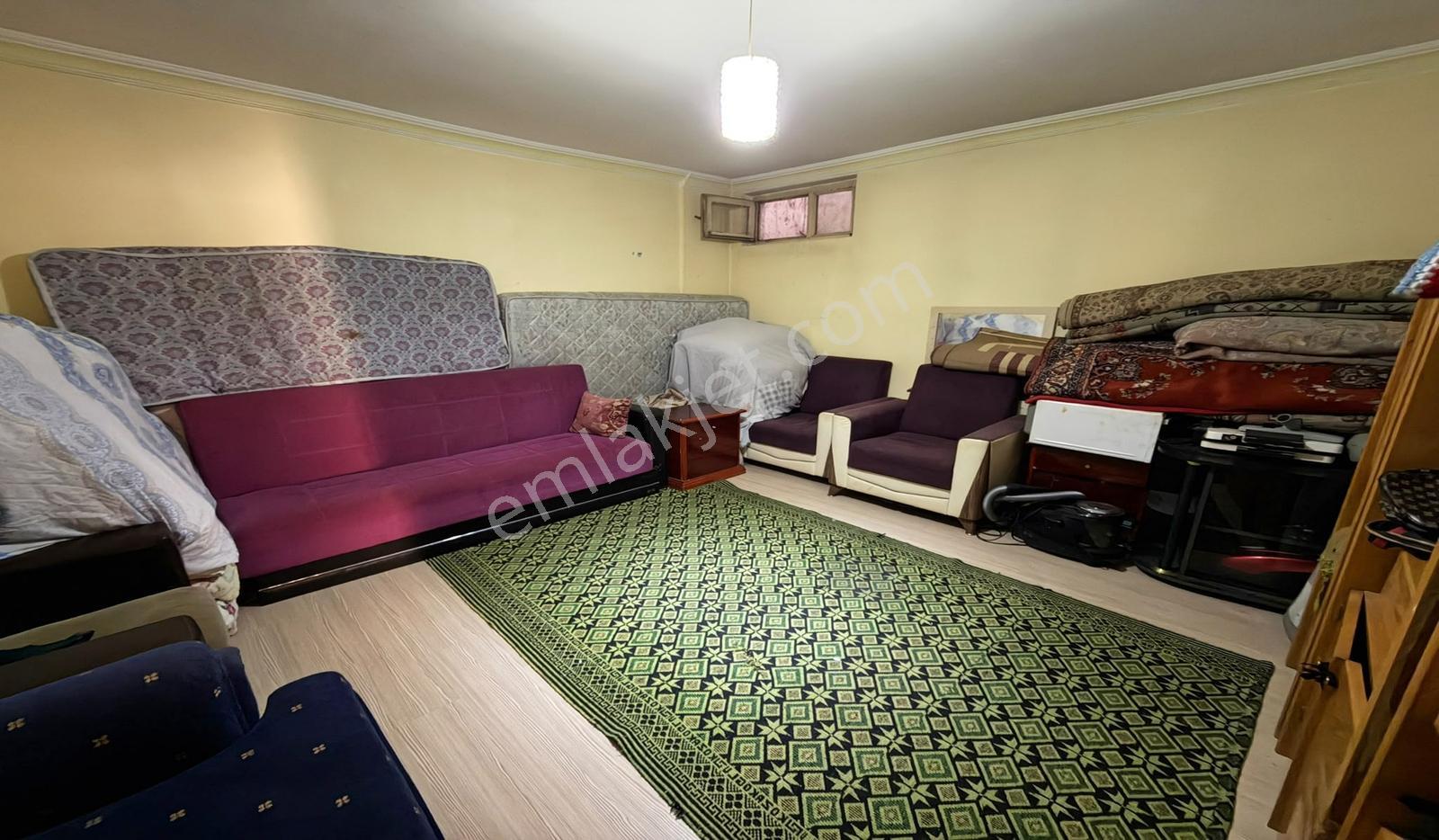 Ufuktepe Acil Cadde Üzeri Kat Konumunda Altında Daire Var — fotoğraf 9