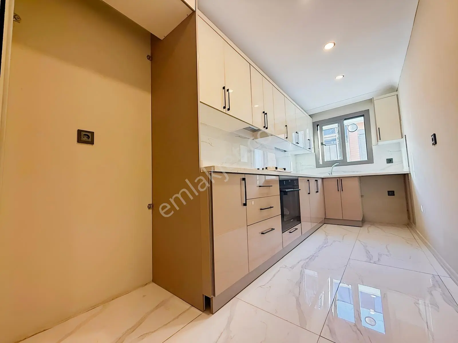 Akçay Artı Emlak'tan Altınkum'da Satılık 3+1 Lüks Dubleks Daire — fotoğraf 5
