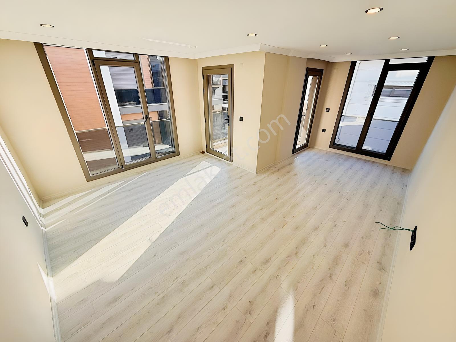 Akçay Artı Emlak'tan Altınkum'da Satılık 3+1 Lüks Dubleks Daire — fotoğraf 11