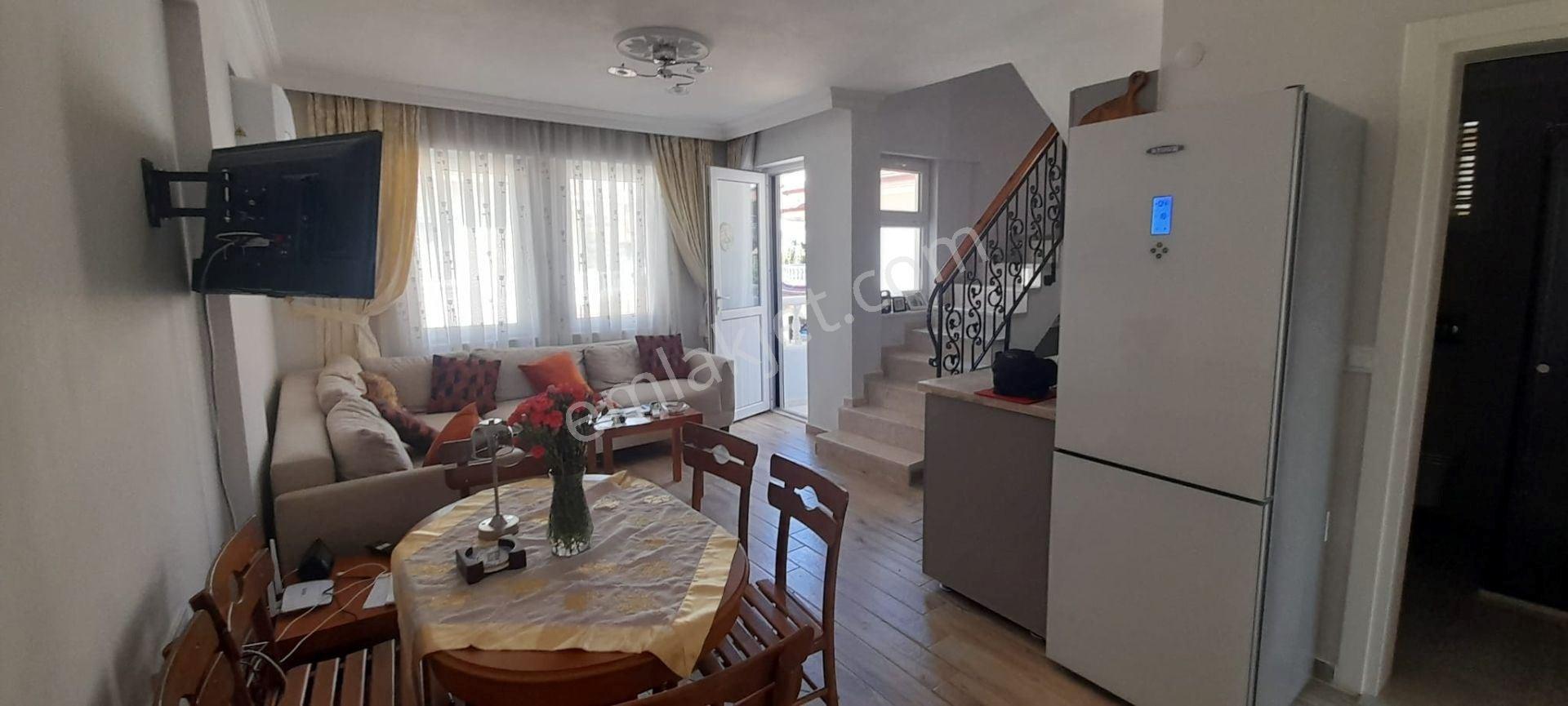 Stop’tan Foça Mh. Havuzlu Sitede Satılık Lüks 3+1 Çatı Dubleksi — fotoğraf 4