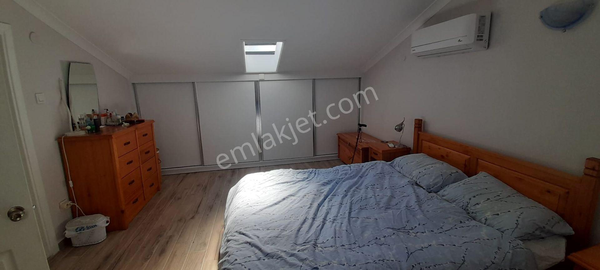 Stop’tan Foça Mh. Havuzlu Sitede Satılık Lüks 3+1 Çatı Dubleksi — fotoğraf 13