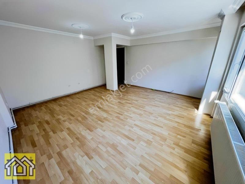 Agora Avm Karşısı Çift Cephe Aydınlık Ferah 3+1 — fotoğraf 5