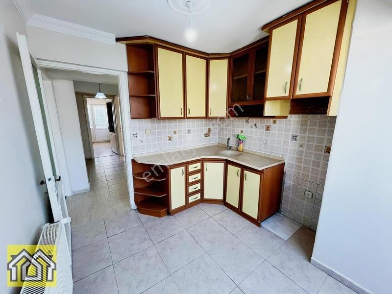Agora Avm Karşısı Çift Cephe Aydınlık Ferah 3+1 — fotoğraf 9