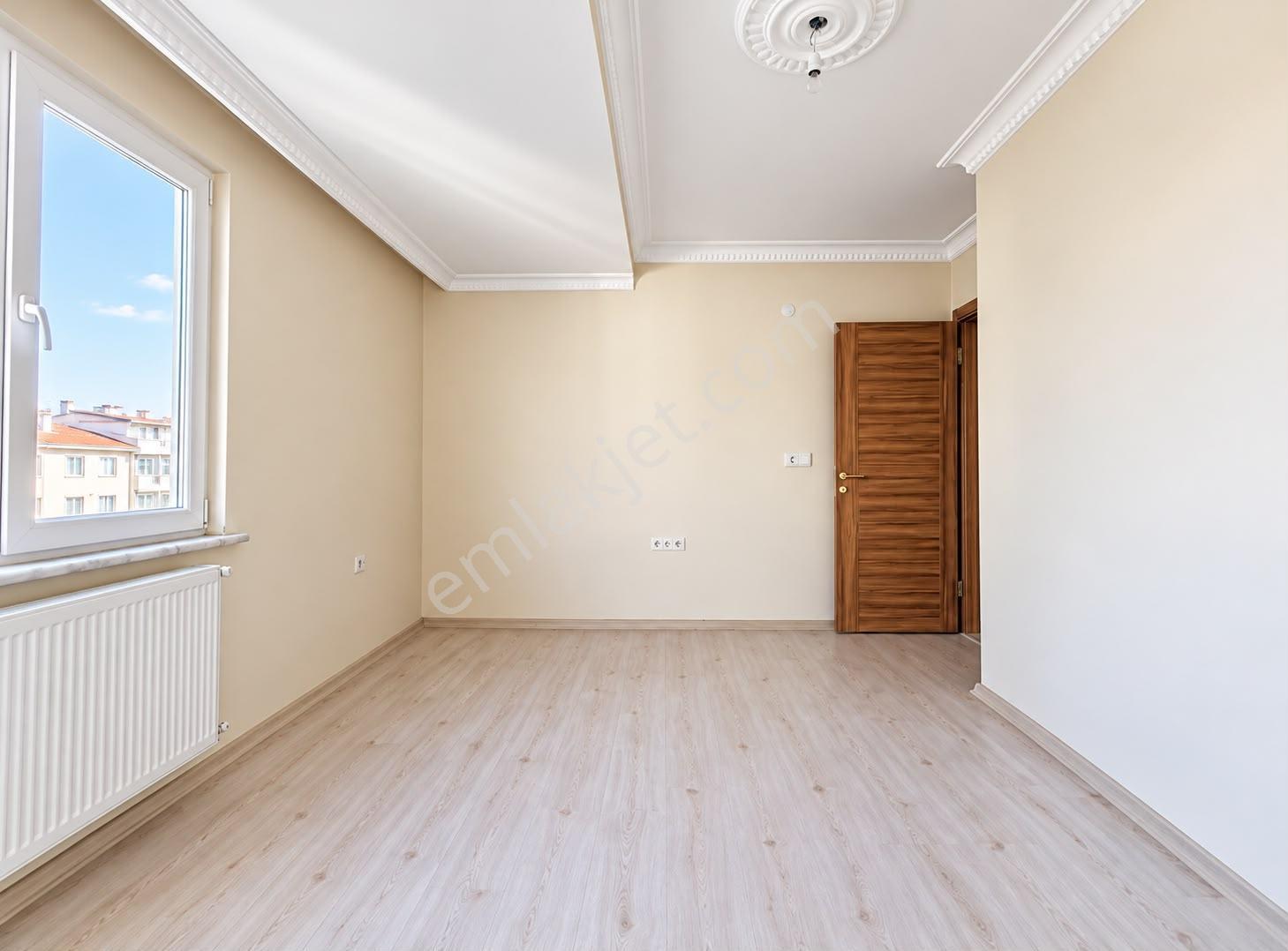 Hürriyet Salı Pazarı Civarı 6 Yıllık 2+1 95 M2 Satılık Boş Daire — fotoğraf 12