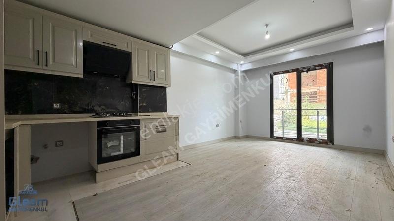 Tekirdağ Atatürk Mahallesinde Site İçerisinde Satılık 1+1 Daire — fotoğraf 3