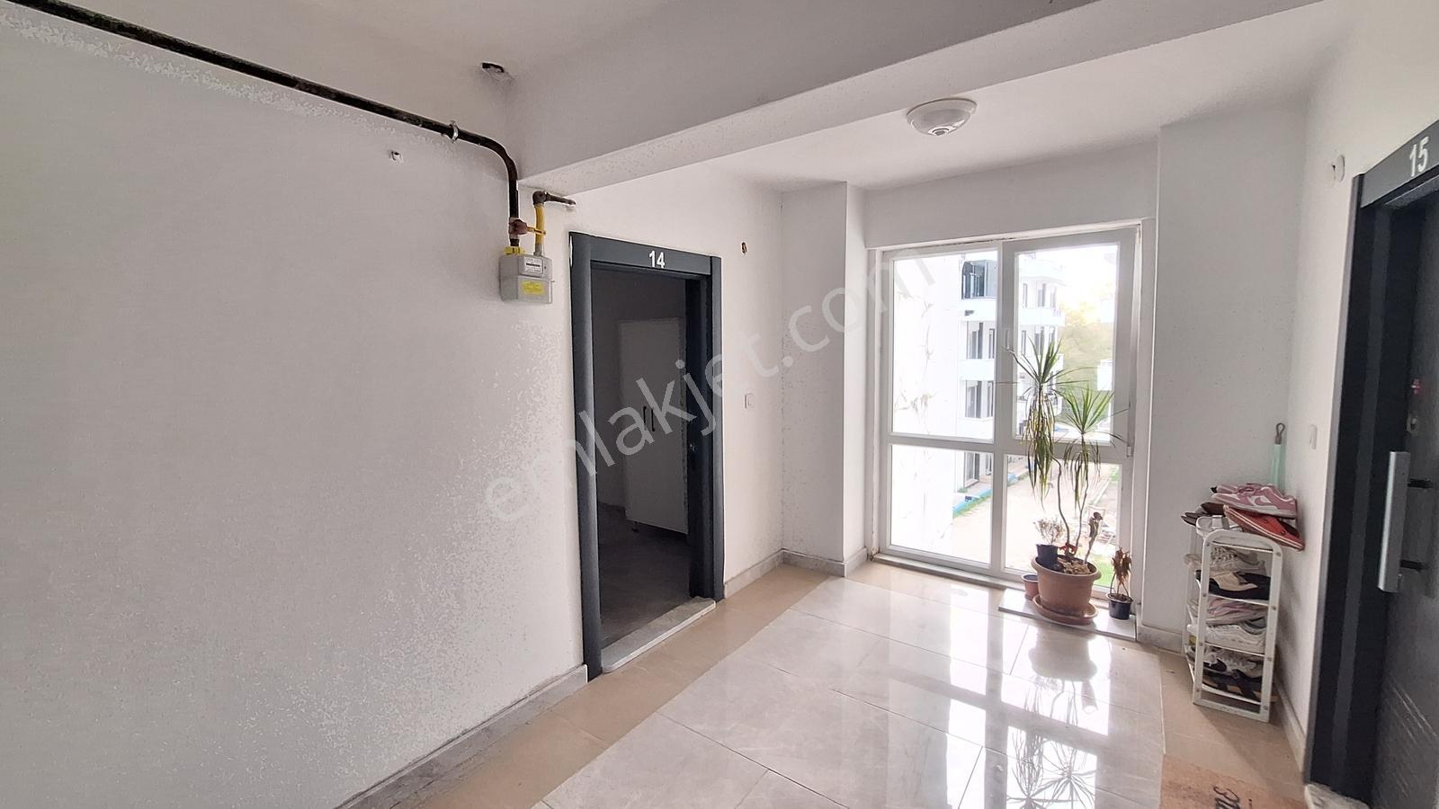 Kartepe Arslanbey'de 2+1 Ara Kat Satılık Daıre — fotoğraf 5