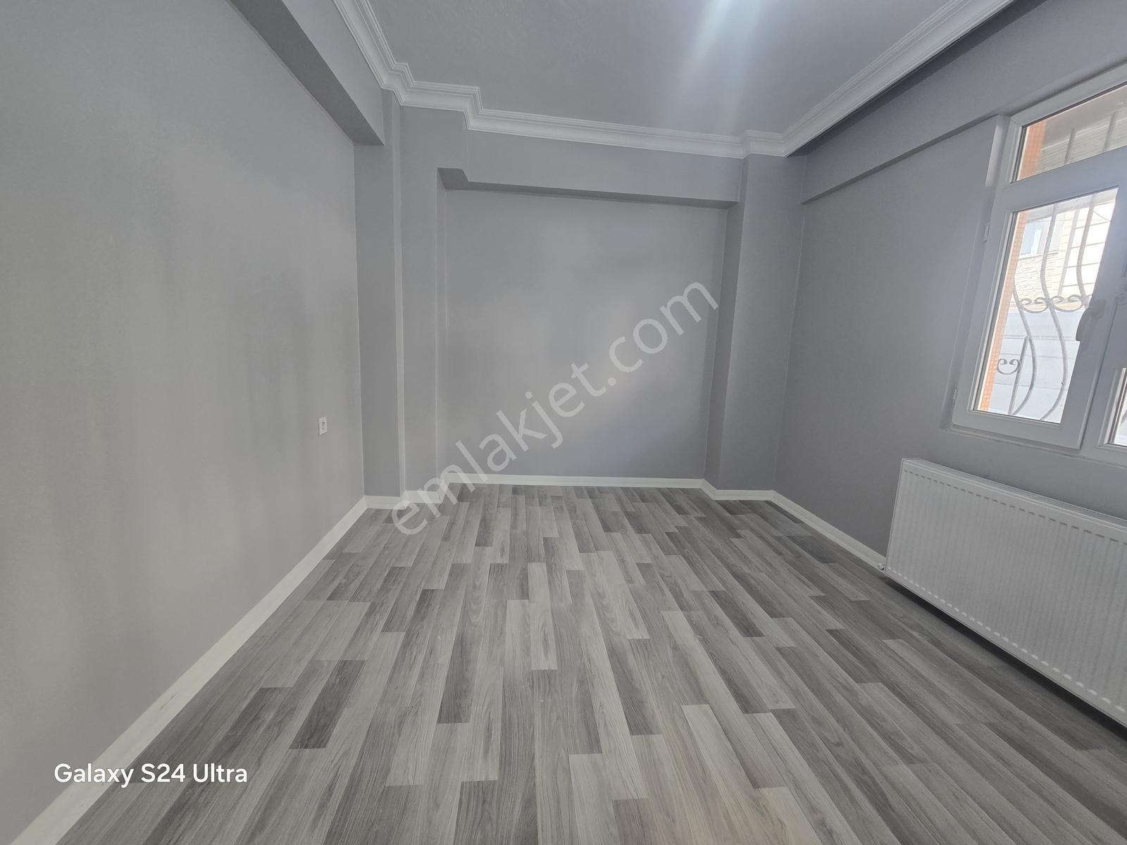 Pusula İnş.Tan 50 Yıl Mah Balkonlu 80M2 Yuksek Griş Kat Daire