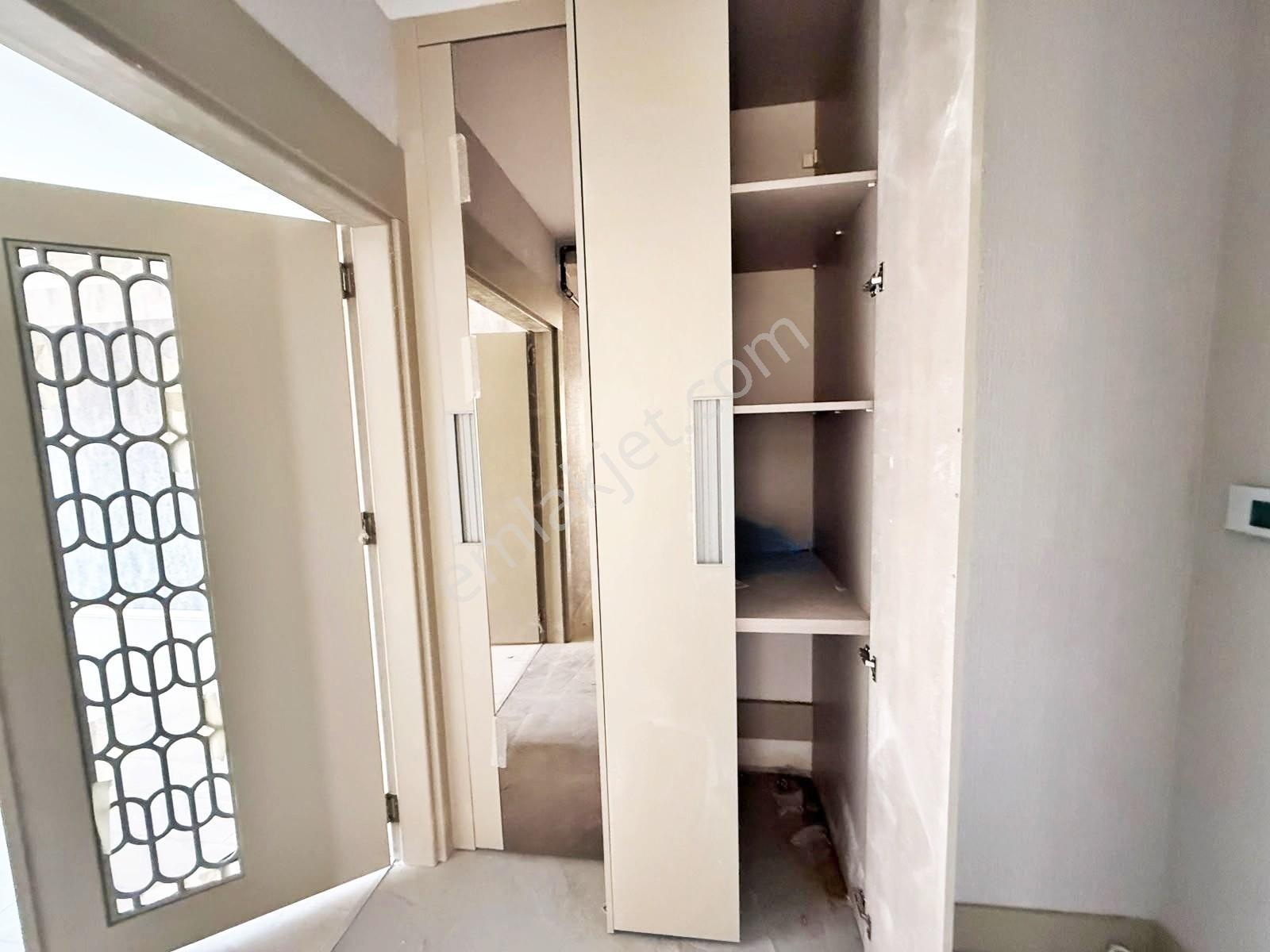 Karacaahmet'te Cadde Üzr.yerden Isıtma Geniş Cam Balkon Lüx 2+1 — fotoğraf 19