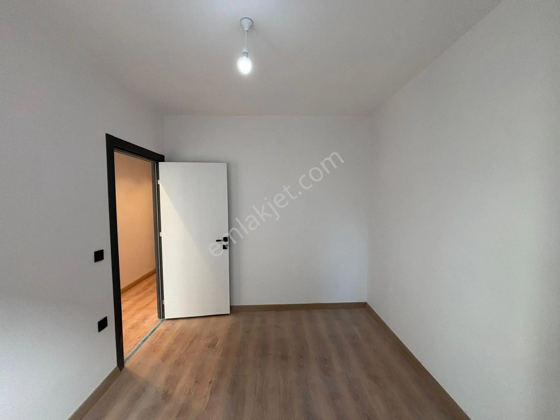 **eryıldız İnşaat'tan**acill Hükümet Binası,adliye & Devlet Hastanesi Yanı 1+1** — fotoğraf 21