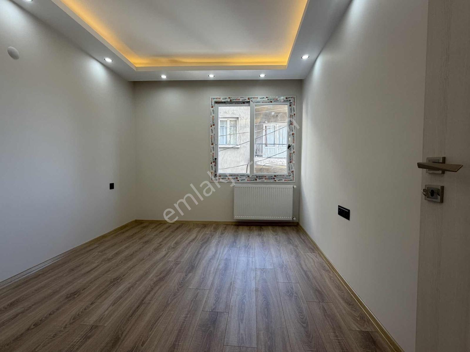 Üçyol Meydana 100 Metre 2+1 Arakat Köşe Tadilatlı Fırsat Satılık — fotoğraf 12
