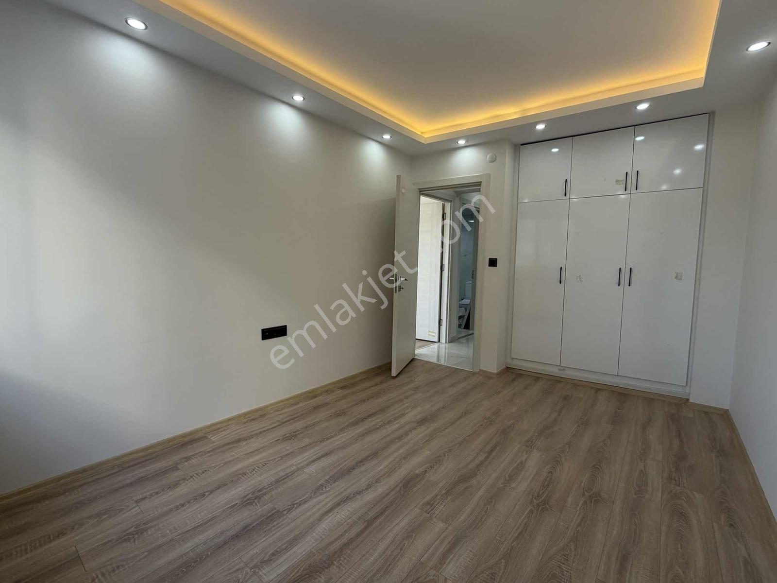 Üçyol Meydana 100 Metre 2+1 Arakat Köşe Tadilatlı Fırsat Satılık — fotoğraf 14