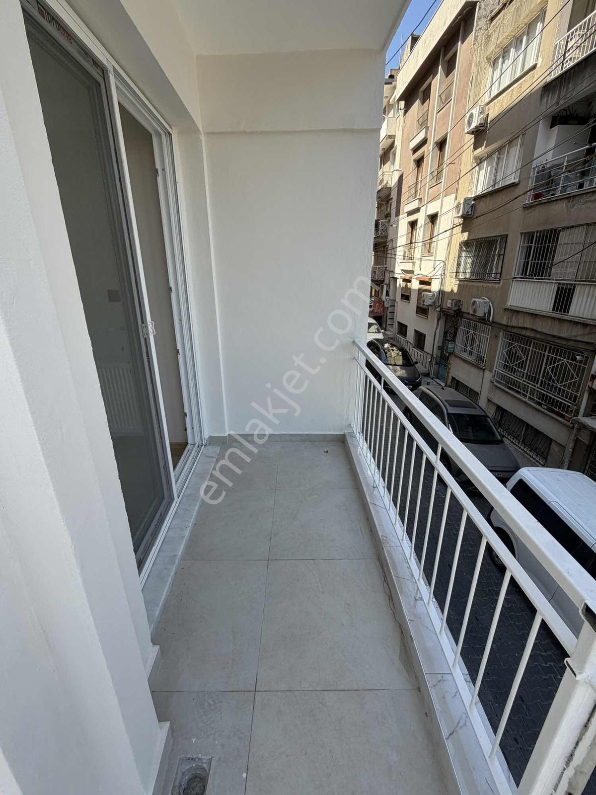 Üçyol Meydana 100 Metre 2+1 Arakat Köşe Tadilatlı Fırsat Satılık — fotoğraf 16