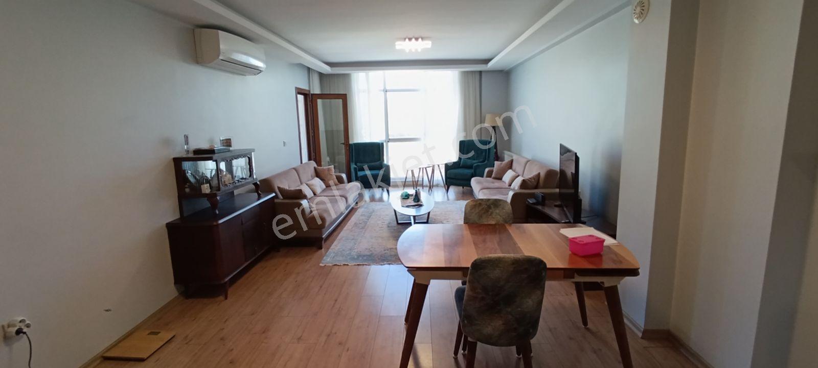İzmir Bornova Erzene Mah.kaliteli Yapıda Satılık Geniş 3+1 Daire — fotoğraf 11