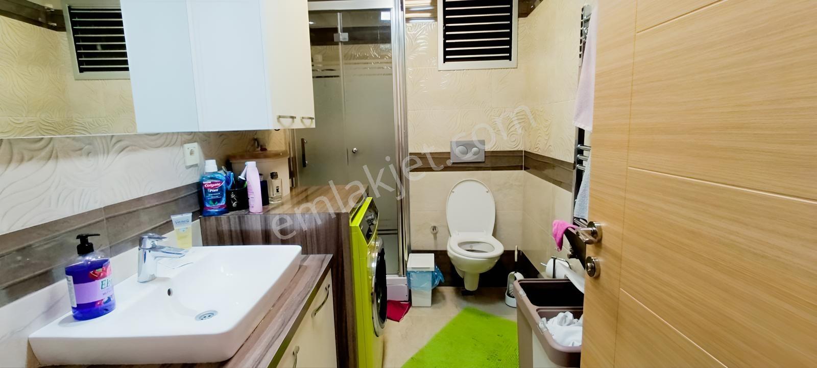 İzmir Bornova Erzene Mah.kaliteli Yapıda Satılık Geniş 3+1 Daire — fotoğraf 20