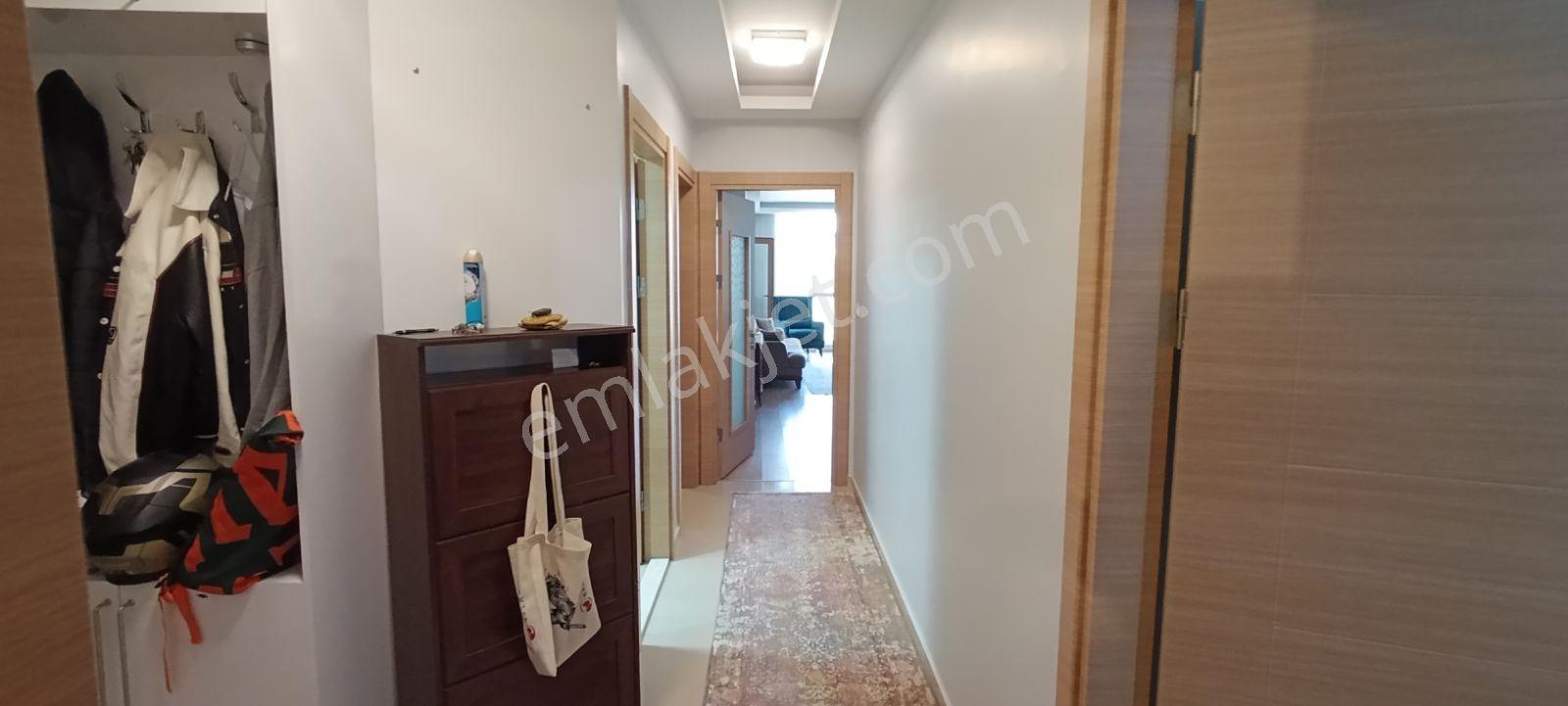 İzmir Bornova Erzene Mah.kaliteli Yapıda Satılık Geniş 3+1 Daire — fotoğraf 23