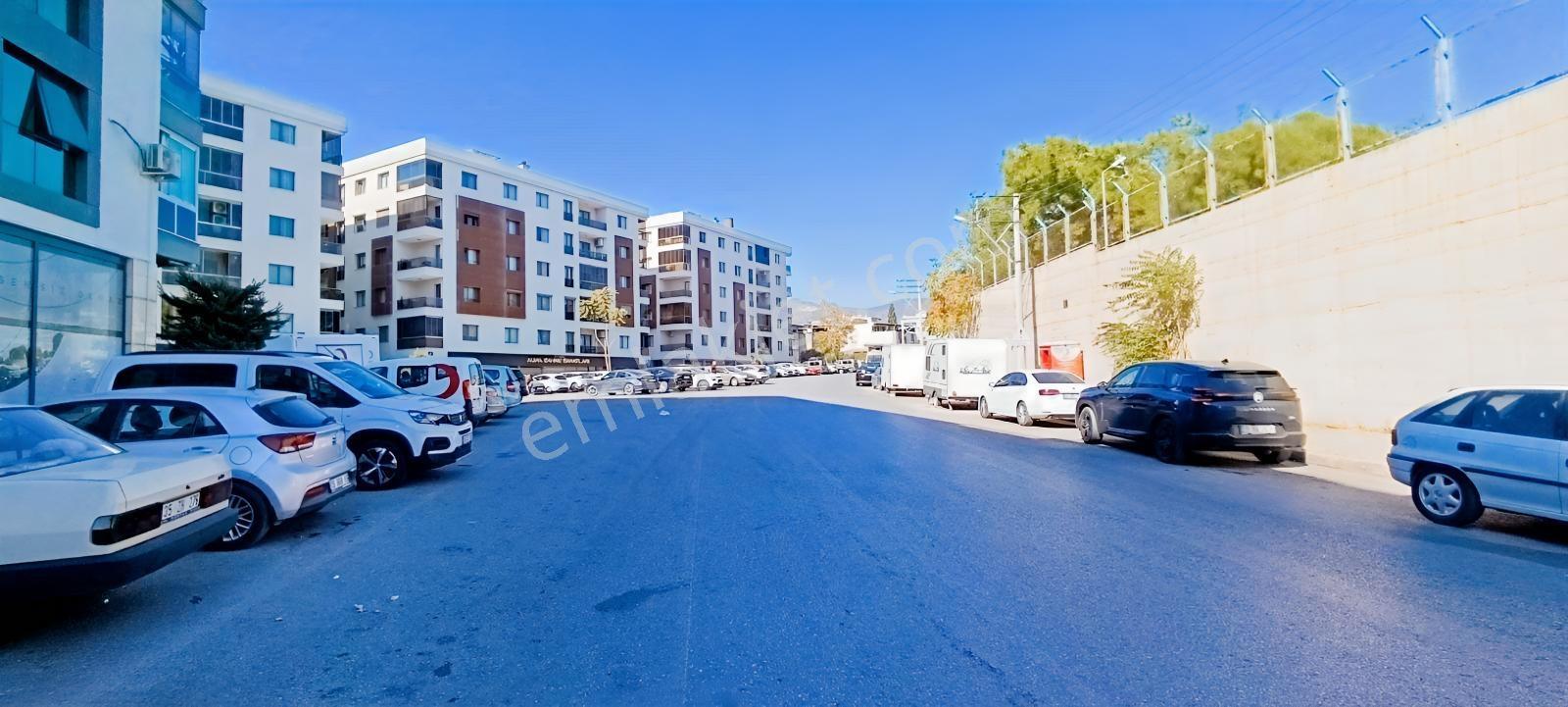 İzmir Bornova Erzene Mah.kaliteli Yapıda Satılık Geniş 3+1 Daire — fotoğraf 29