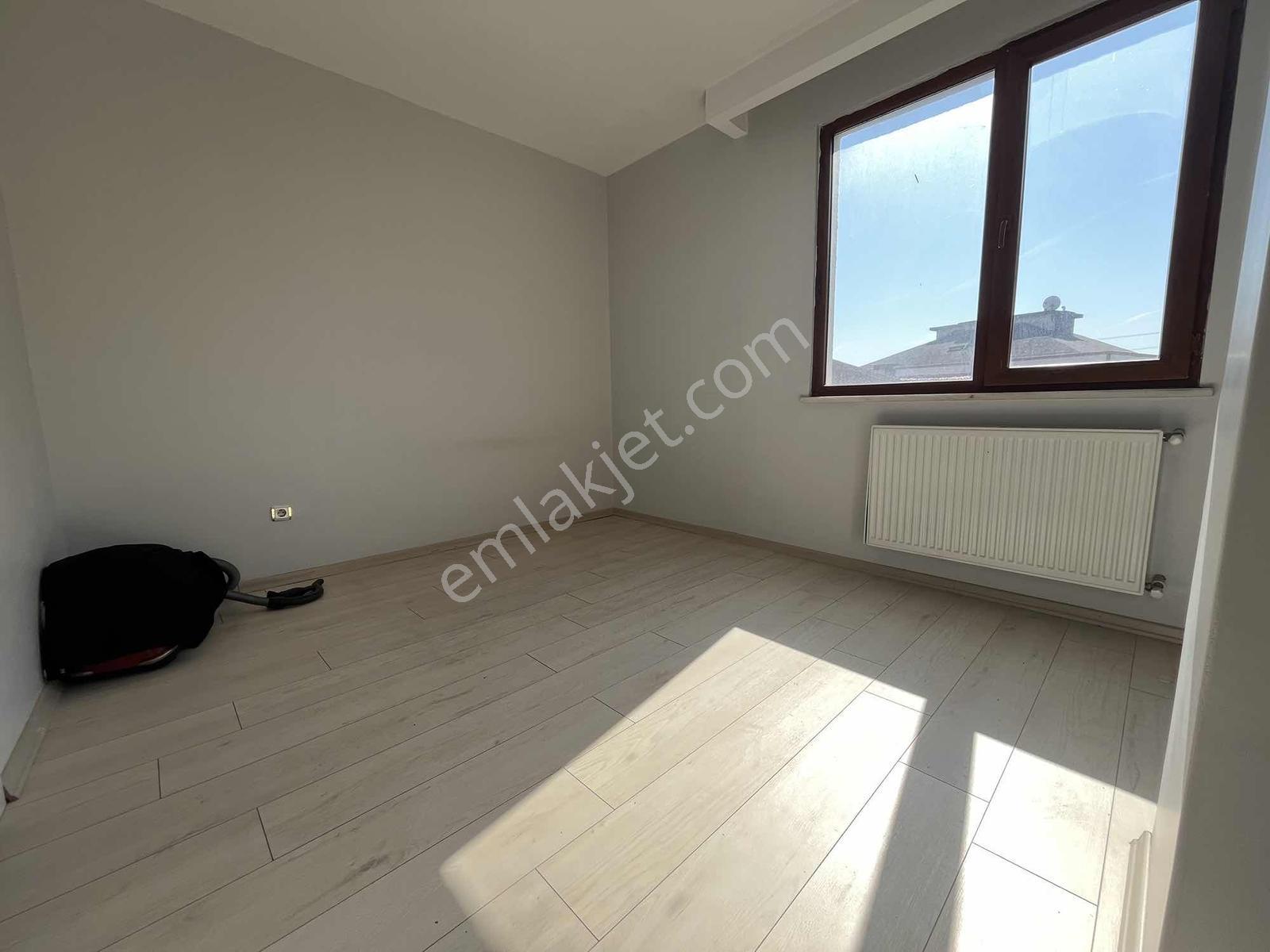 Sancaktepe Yenidoğanda Ana Cadde Üzerinde Satılık 2+1 Daire — fotoğraf 23