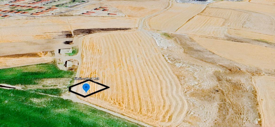 İncesu Süksün Zafer Mh. Yola Cephe 564 M² Temiz Villa Parseli — fotoğraf 3